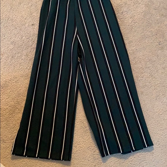 Dynamite Stripe Jumpsuit - Picture 3 of 8